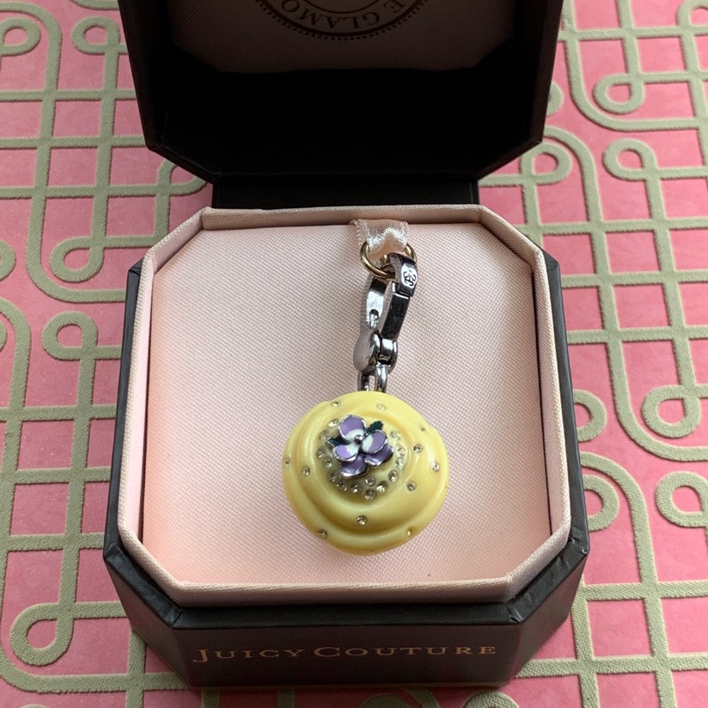 Juicy Couture Cupcake Charm with clasp closure